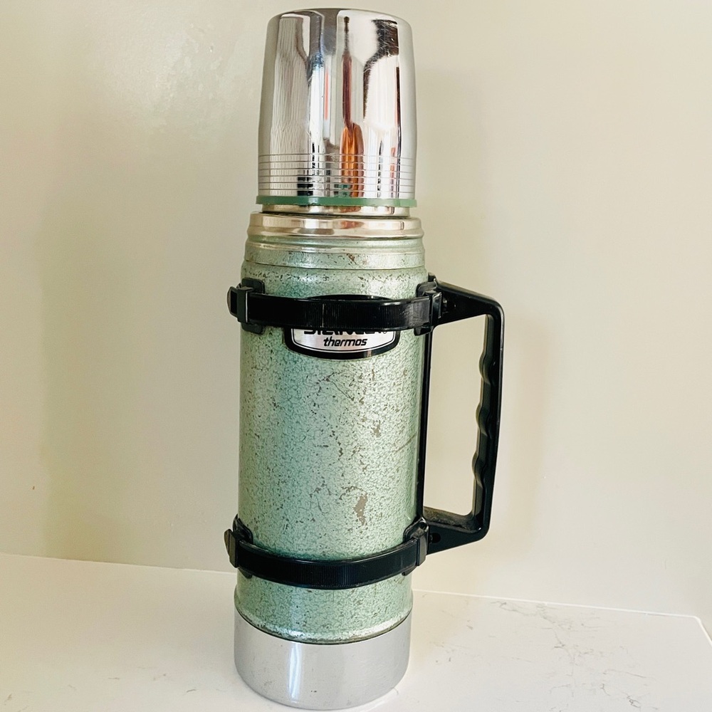 Vintage Stanley Aladdin 16 Ounce Thermos Collectible